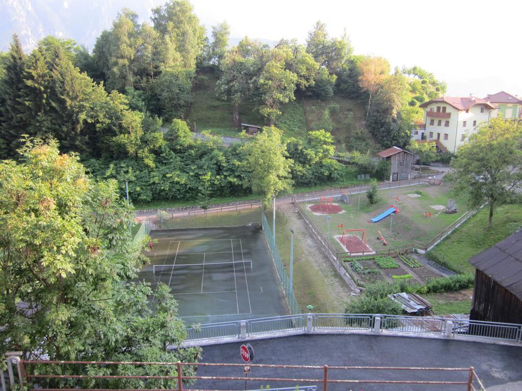 B&B Al Larice Strigno Bagian luar foto