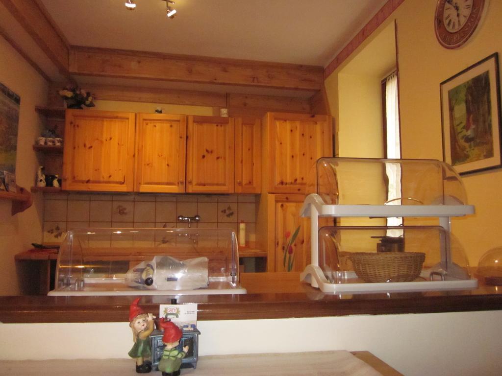 B&B Al Larice Strigno Bagian luar foto