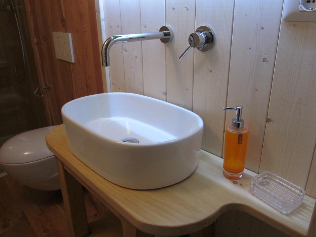 B&B Al Larice Strigno Bagian luar foto